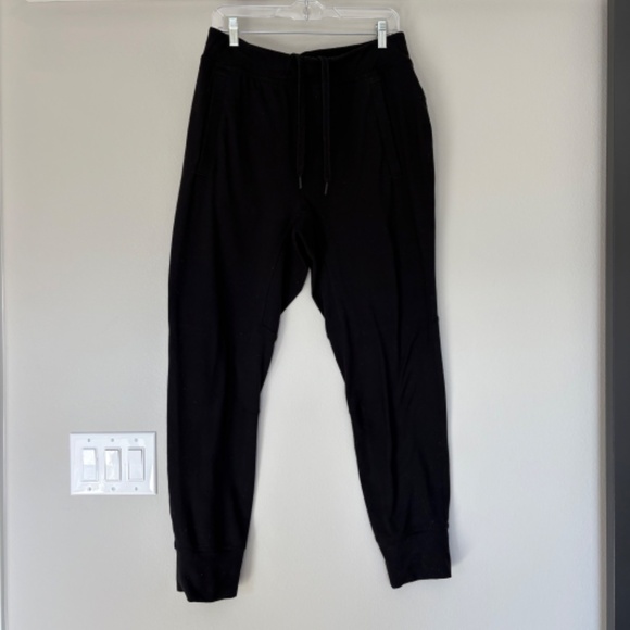 Lululemon Men’s Joggers Set - Picture 8 of 14